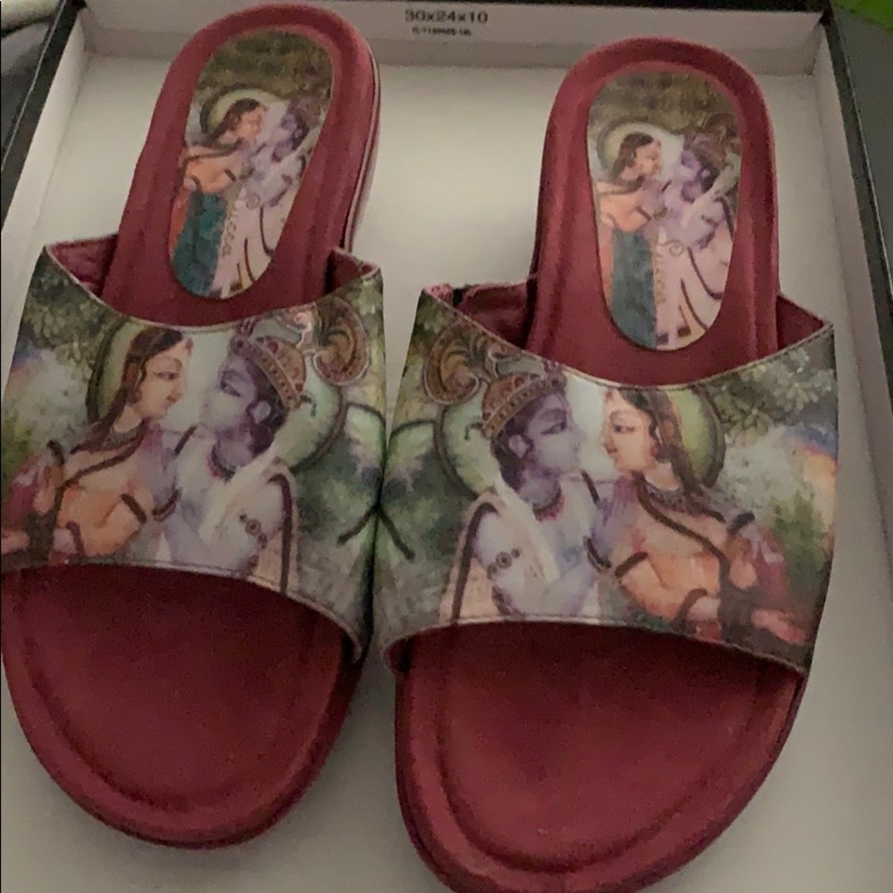 Mauve suede Indian art sandals by Diego di Luca